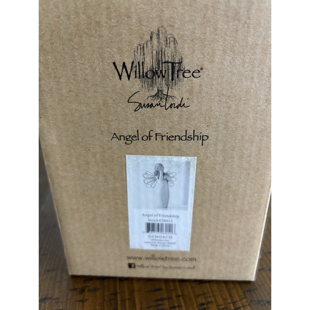 Willow Tree - #26011 Angel of Friendship - New In Box - Angel with Dog - Picture 5 of 16